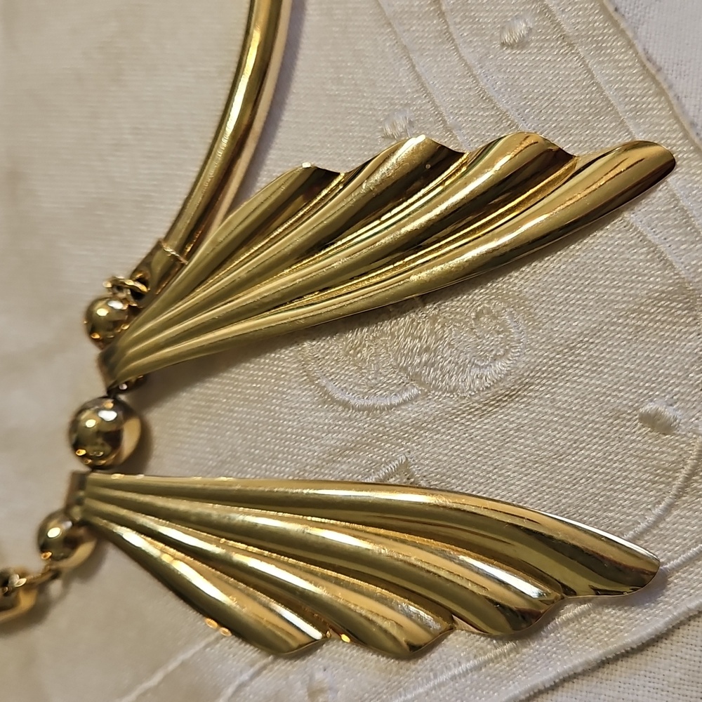 Vintage Park Lane Gold Tone Pendant Statement Bib Necklace - Picture 4 of 5